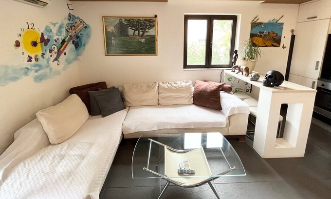Istok Apartamento | Two bedroom apartment with balcony Makarska (A-21137-a)