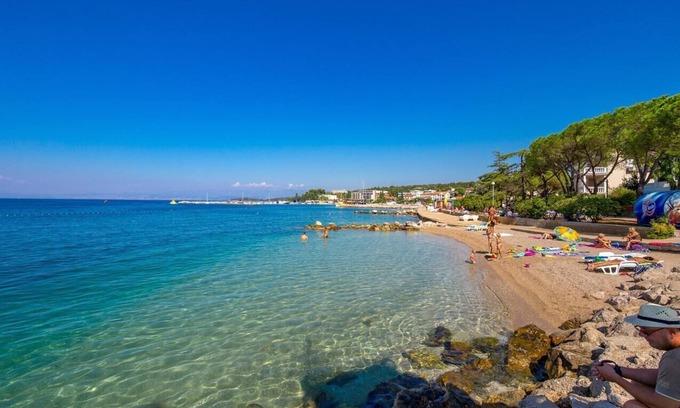 Gabonjin Apartamento | Two bedroom apartment with terrace Gabonjin, Krk (A-23523-b)