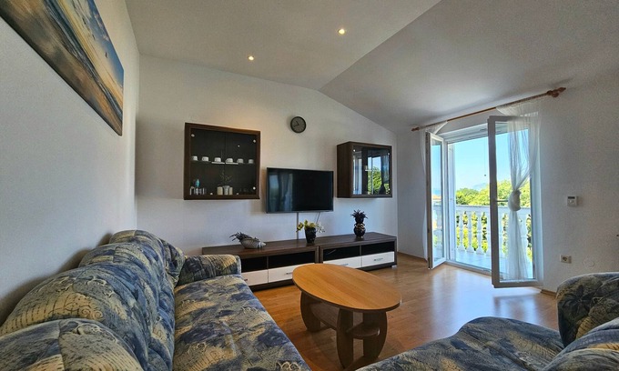 Barusici Apartamento | Apartamento para dos personas con una terraza Barušići, Krk (A-23673-a)