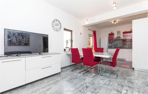 Okrug Donji Apartamento | Two-Bedroom Apartment In Okrug Donji