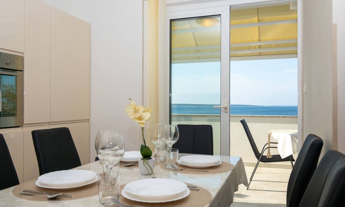 Mandre Apartamento | Apartamento para dos personas en la playa Mandre, Pag (A-4093-d)