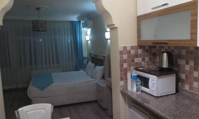 Istanbul Apartamento | Two bedroom apartment with a kitchen.