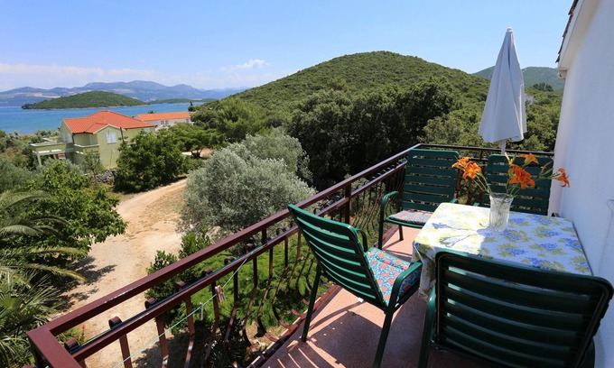 Drace Apartamento | Apartamento para dos personas con balcón y vista al mar Drace, Peljesac (A-10211-a)