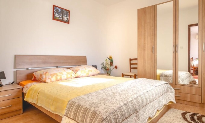 Njivice Apartamento | Apartamento para dos personas con terraza y vista al mar Njivice, Krk (A-5362-b)