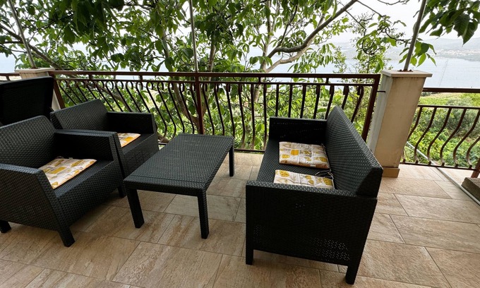 Orebic Apartamento | Apartamento para dos personas con terraza y vista al mar Orebic, Peljesac (A-16326-a)