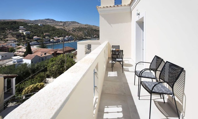 Kassiopi Apartamento | Two bedroom apartment with breathtaking seaviews