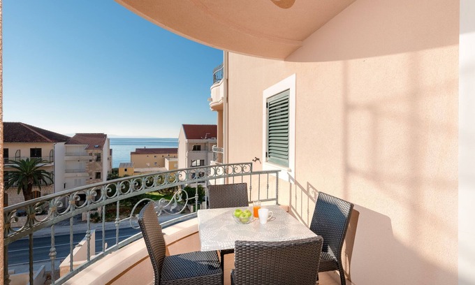Tucepi Apartamento | Apartamento para dos personas con balcón y vista al mar Tucepi, Makarska (A-3193-e)