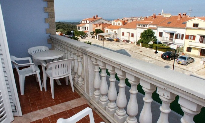 Vrsar Apartamento | Apartamento para dos personas con terraza y vista al mar Vrsar, Porec (A-3007-a)
