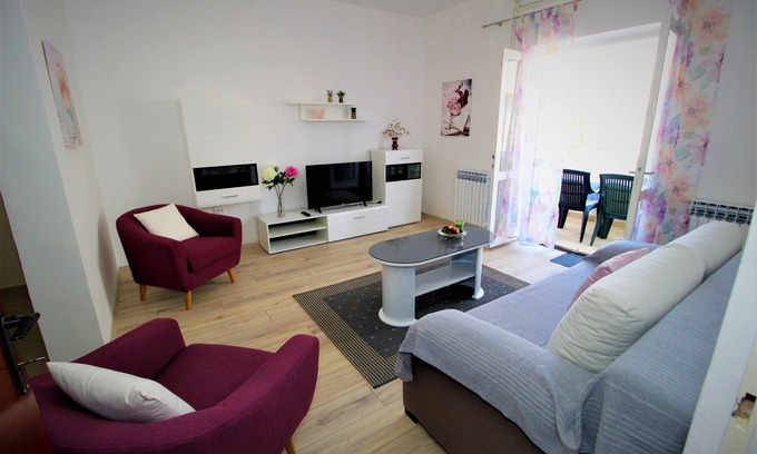 Pag Apartamento | Apartamento para dos personas con balcón y vista al mar Pag (A-13060-c)