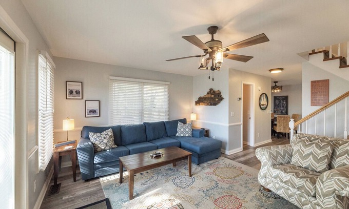 Grand Rivers Condominio | Two Bedroom Harbor View Condo
