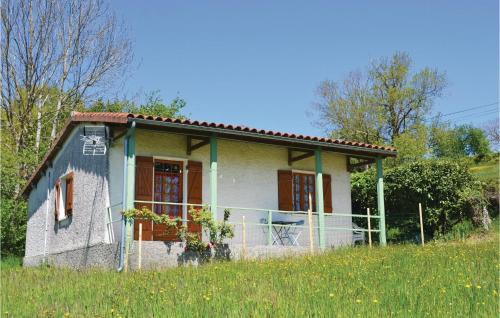 Saint-Bressou Casa | Two-Bedroom Holiday Home In St Bressou