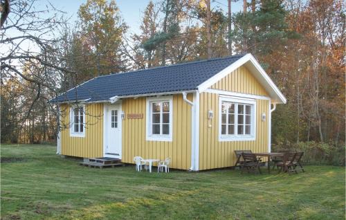 Silverdalen Casa | Two-Bedroom Holiday Home In Silverdalen