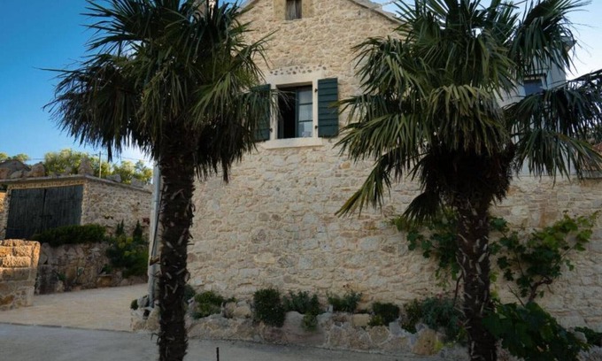 Drnis Casa | Two Bedroom Holiday Home
