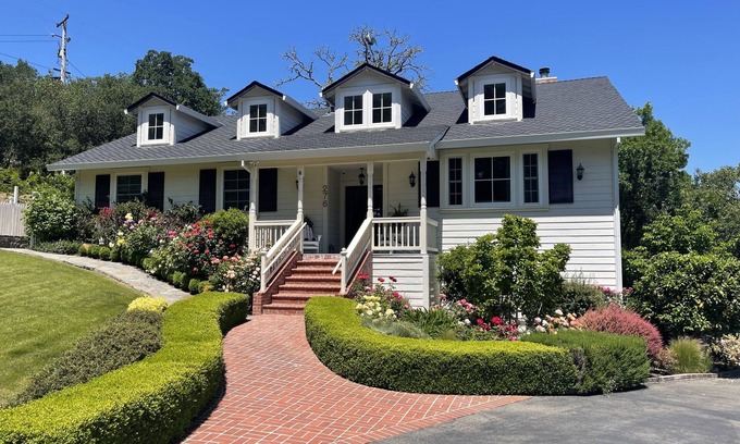 Healdsburg Casa | Two Bedroom Home just 1.5 miles from Healdsburg Plaza