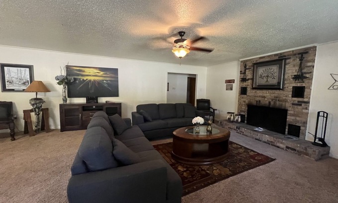 Mount Ida Casa | Two bedroom House with fenced in yard, covered patio area, located at the Joplin Inn at the entrance to Mountain Harbor, just 1 1/2 miles from Lake Ouachita. by RedAwning