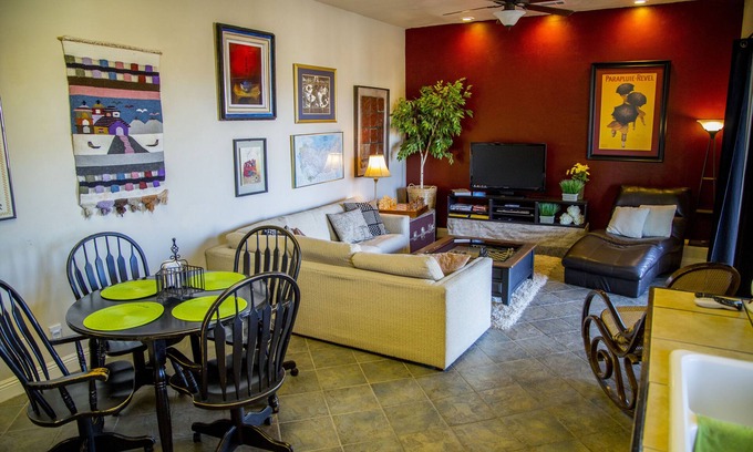 St. George Apartamento | Two bedroom two bath furnished apartment with 2 king beds and full kitchen