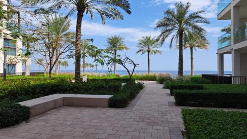 Sharm Apartamento | Two Bedrooms Apartment at Address Residence Fujairah