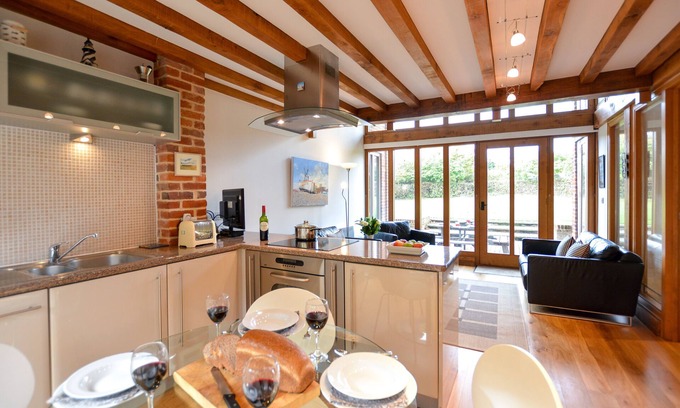 Orford Cabaña | TWO CHANTRY BARNS, ORFORD, pet friendly in Orford