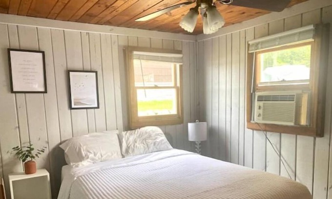 Sister Lakes Cabaña | Two Contemporary Cottages on Sandy beachfront Lake, lux Boat available!