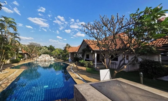 Si Racha Apartamento | Two Fifty Nine Resort 259 Resort Two-Bedroom House