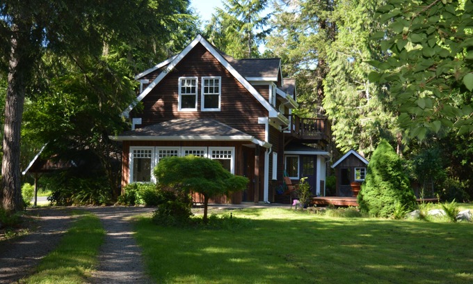 Shelton Cabaña | Two Herons Cottage