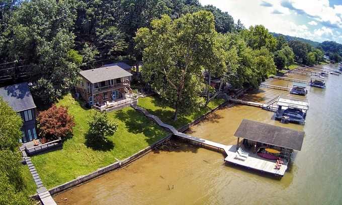 Florence Casa | Two kitchens, Boathouse, Firepit, Bunks, Kayaks