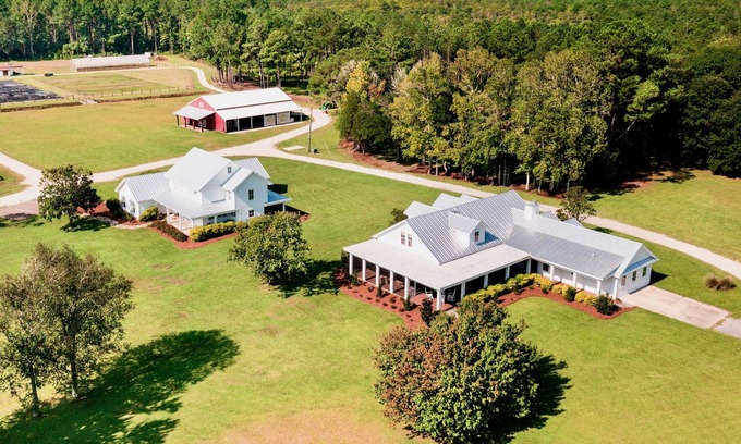 Charleston County Casa | Two Large, Modern Farmhouses at Salty Oak Farm