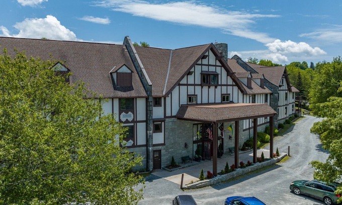 Beech Mountain Hotel | Two Level Condo Spiral Staircase, Kitchen, Living Room
