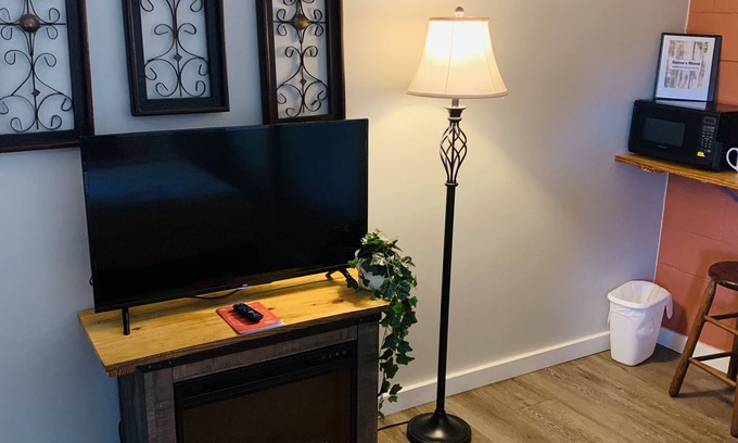 Mead Apartamento | Two minutes from the lake a cozy single room.
