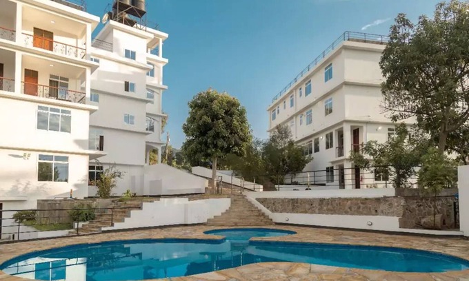 Arusha Cabina | Two Mountains Lodge Block B3