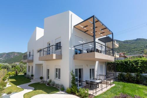 Psathopirgos Apartamento | Two Olive Trees - Deluxe Apartments