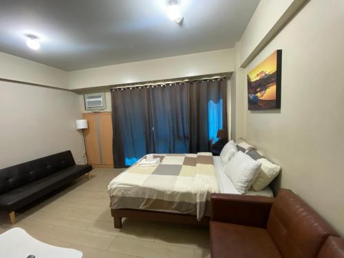 Pasay Apartamento | two palm tree villas condotel by kath