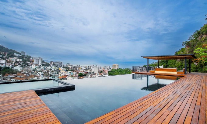 El Caloso Condominio | Casa Medianoche at Oasis | 2 Pools & Gym