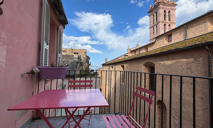 Bastia Apartamento | Apartamento de dos habitaciones con terraz