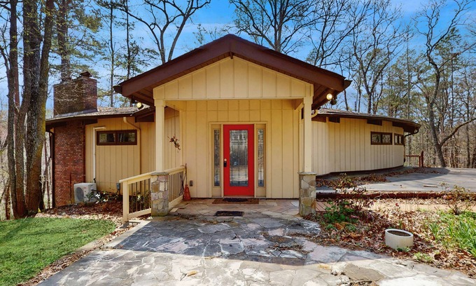 Franklin Casa | Two-story, dog-friendly home with two kitchens, central AC, & gas fireplaces