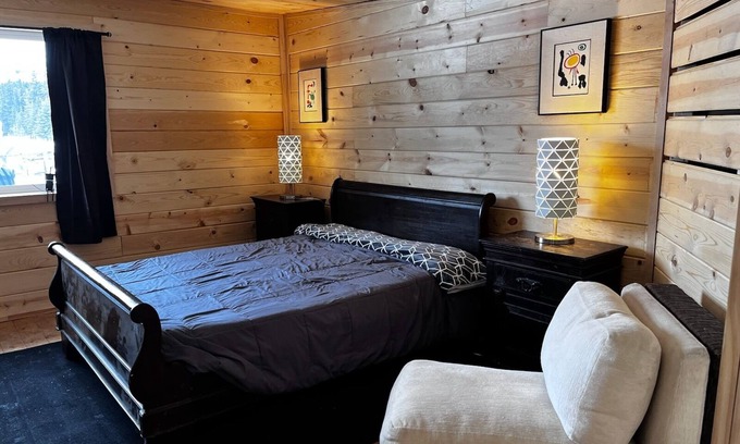 Cantwell Cabina | Two Story Eco Cabin on Private Lake near Denali National Park Sleeps 6
