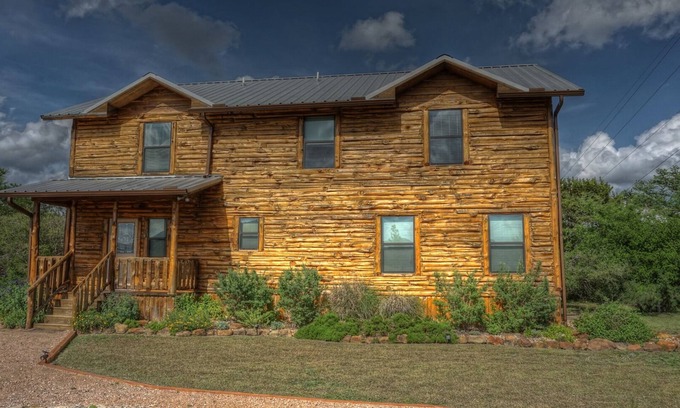 Rio Frio Cabina | Nueva de dos pisos Luxury Lodge Una estupenda escapada familiar