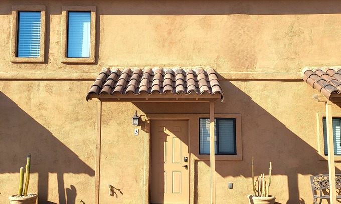 Limberlost Casa | "Two-Story Townhome Newly Renovated One-Bedroom Getaway Awaits Your Stay!"