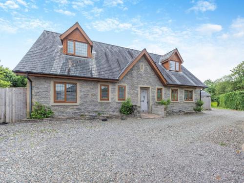 Ammanford Casa | Ty Afon Jay