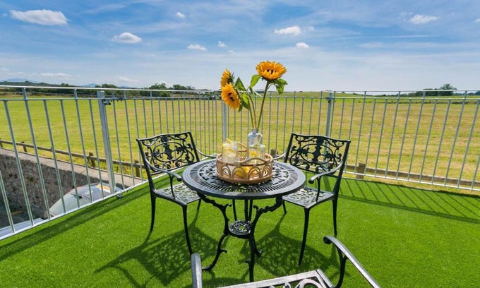 Pentraeth Casa | Ty Gwair