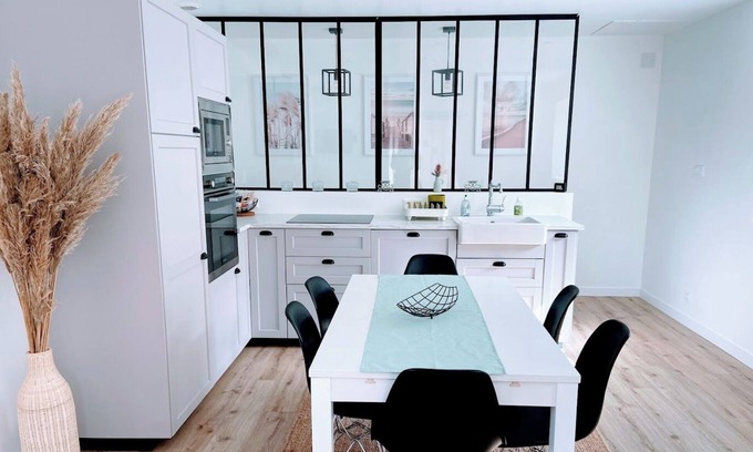 Trelevern Casa | Ty ker Iliz - beaches and small shops within walking distance!