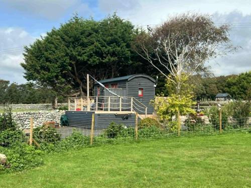 Talybont Otro | Ty'r Bugail - Shepherds Hut