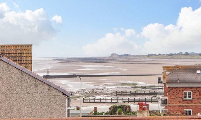 Rhyl Cabaña | TY UCHAF, pet friendly in Rhyl