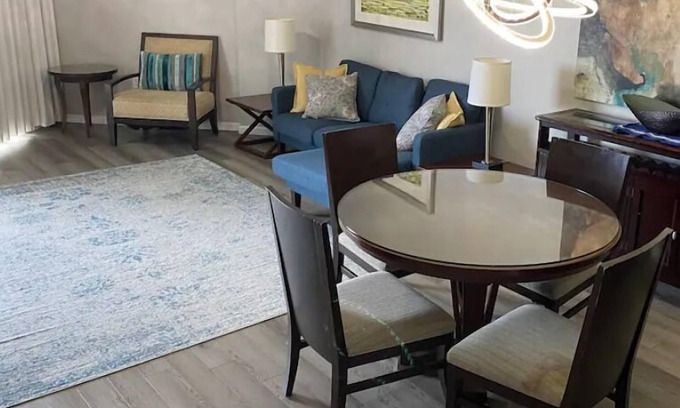 Indian Bayou Condominio | "Tylie's Retreat" Beautiful condo in the heart of Destin.
