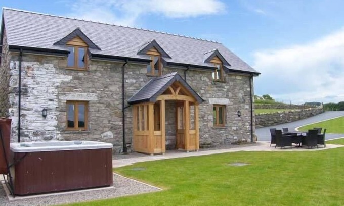 Ruthin Cabaña | Tyn Y Celyn Canol