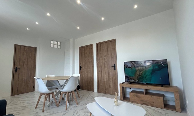 La Belle de Mai Apartamento | Type 3 apartment with air conditioning and brand new wifi