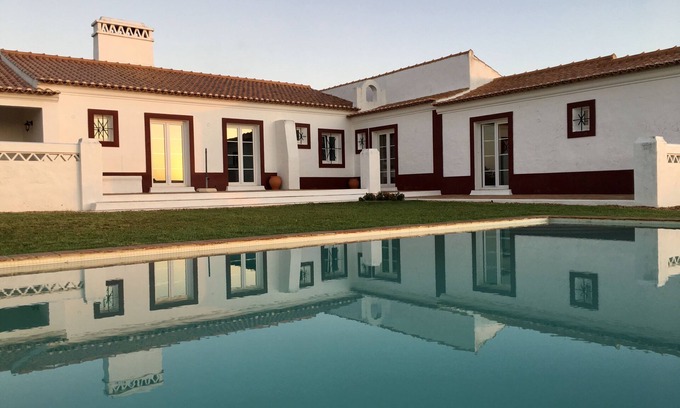Sines Villa | Típica casa alentejana con piscina (Costa Alentejana, a 15 minutos de Porto Covo)
