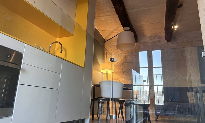 Madliena Casa | 400 años de casa vieja en birgu. Supervisando el mar y un pequeño pueblo de kalkara.