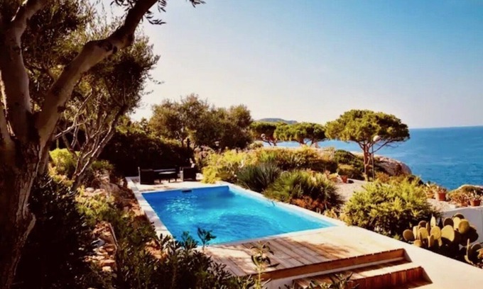 Calvi Villa | Villa típica de Córcega independiente, construido con vistas al mar