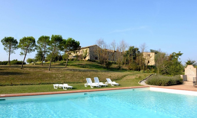 Asciano Apartamento | Típica antigua granja de la Toscana, con pista de tenis y piscina, T6bs